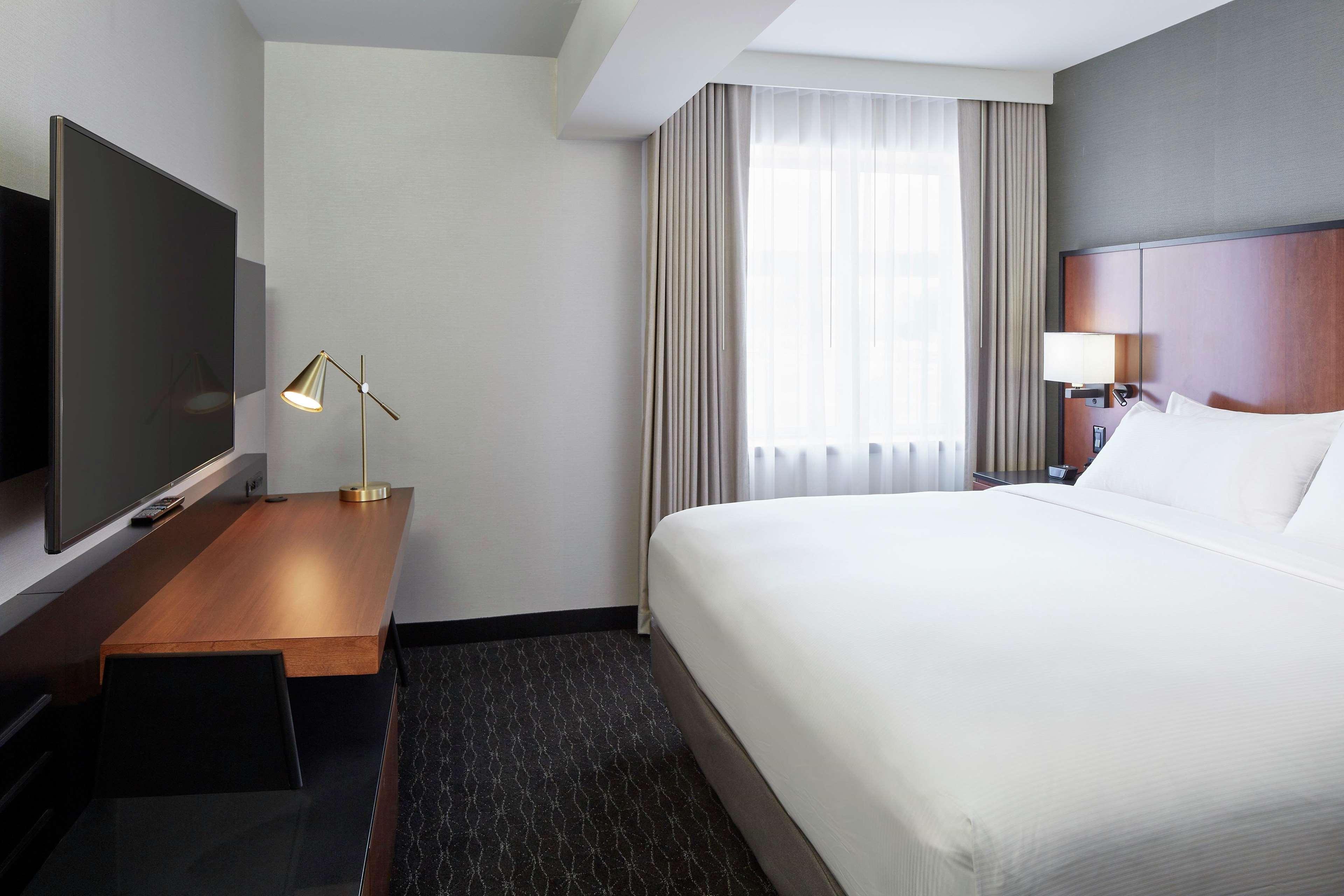 doubletree by hilton montreal airport
