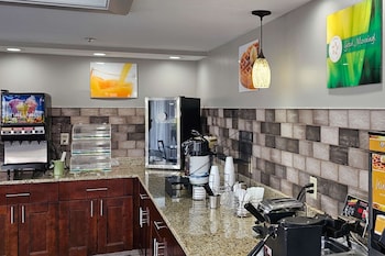 quality inn near six flags