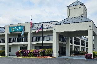 quality inn near six flags