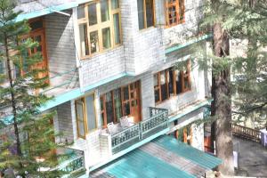 hotel deep forest kasol