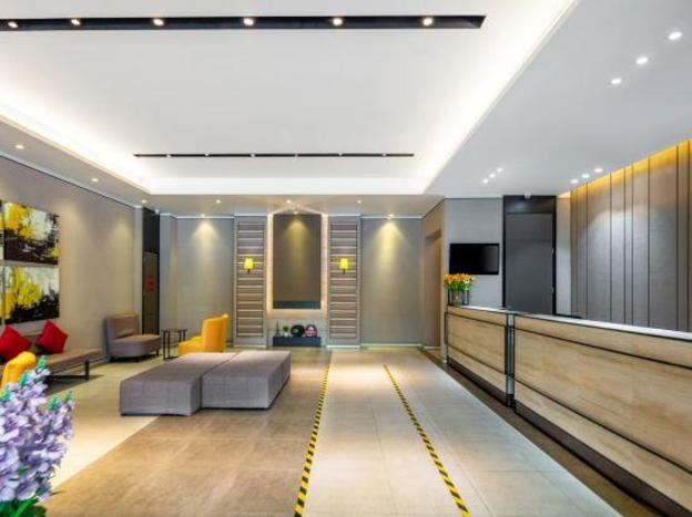 home inn plus changzhi bayi square weiyuanmen middle road