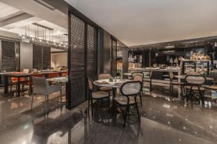 blossom hill hotel ningbo hanling