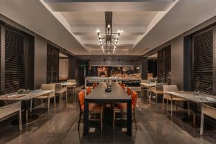 blossom hill hotel ningbo hanling