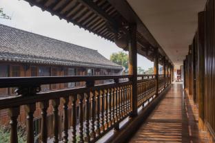 blossom hill hotel ningbo hanling