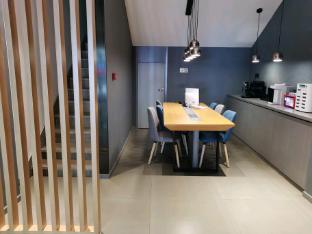 homeinn neo shiyan wuyan pedestrian street hong kong city