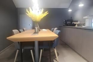 homeinn neo shiyan wuyan pedestrian street hong kong city