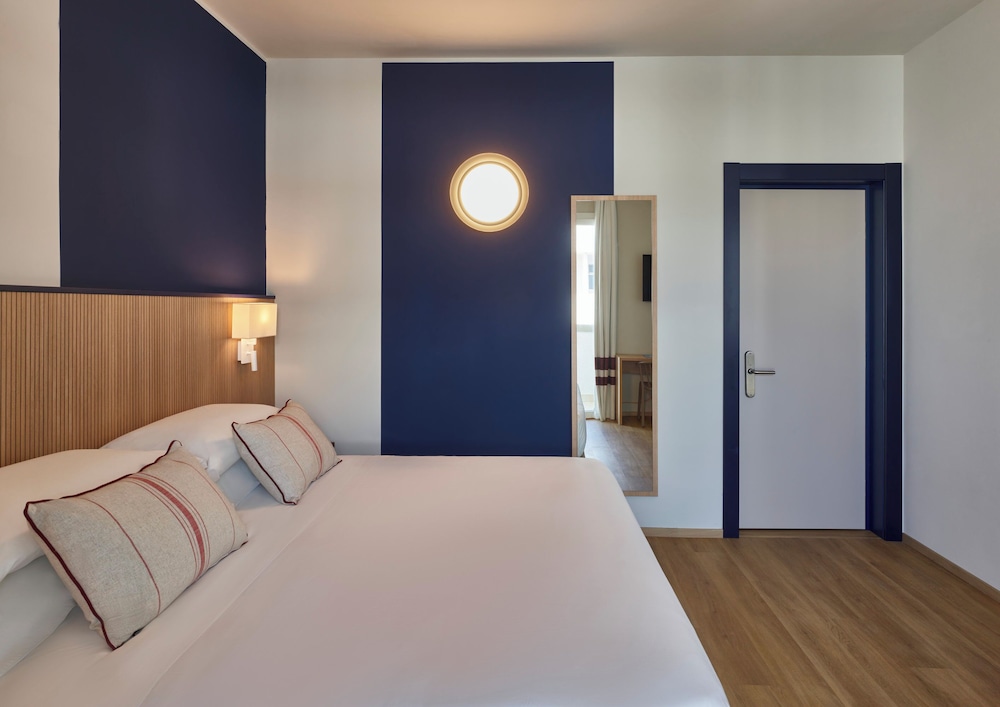 serena majestic hotel