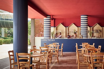 serena majestic hotel