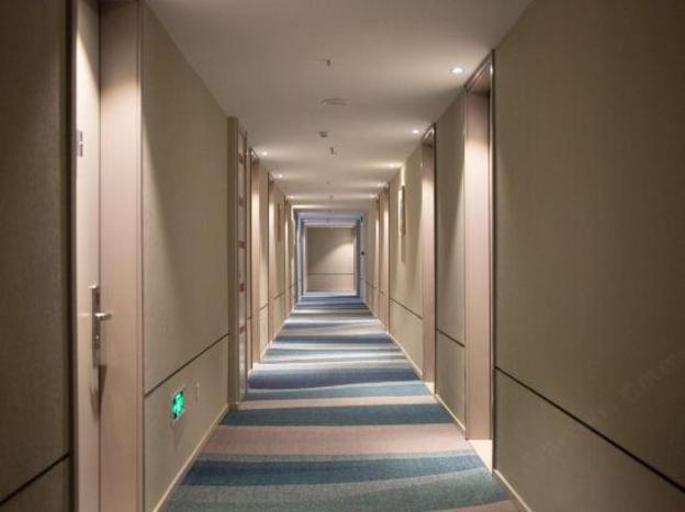 home business hotel suqian west lake road bus station