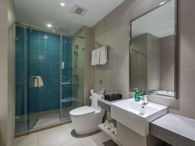 home business hotel suqian west lake road bus station