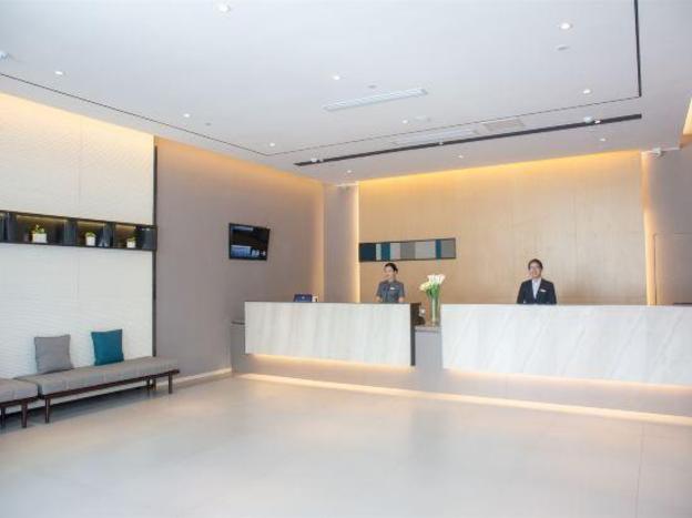 home business hotel suqian west lake road bus station