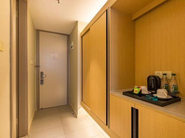 home business hotel suqian west lake road bus station