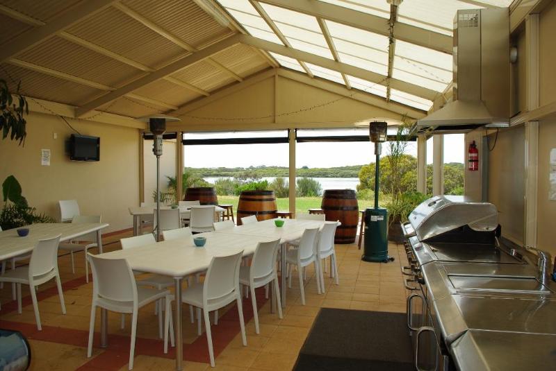 Lakeview Motel & Apartments,Limestone Coast>>Beachport,4 star