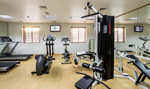 Holiday Inn Express Dubai Jumeirah By Ihg,Near Etihad Museum,3 star