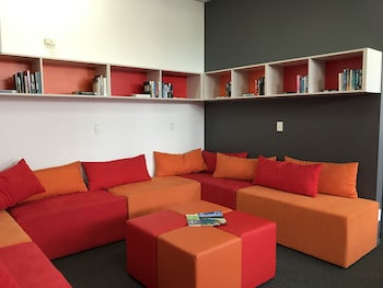 yha nelson by accents hostel