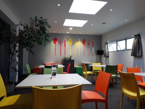 yha nelson by accents hostel