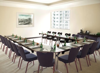 radisson blu residence dubai marina