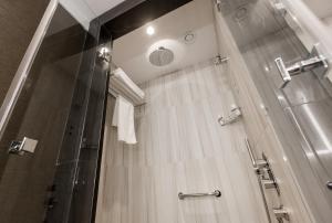 radisson blu leogrand hotel