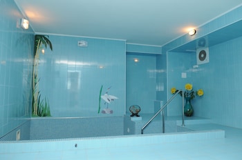 manhattan hotel and restaurant