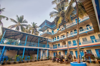 mandrem beach resort