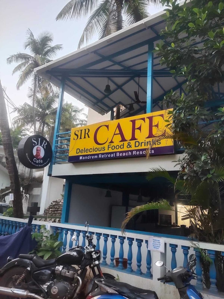 mandrem beach resort