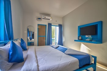 mandrem beach resort