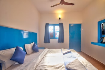 mandrem beach resort