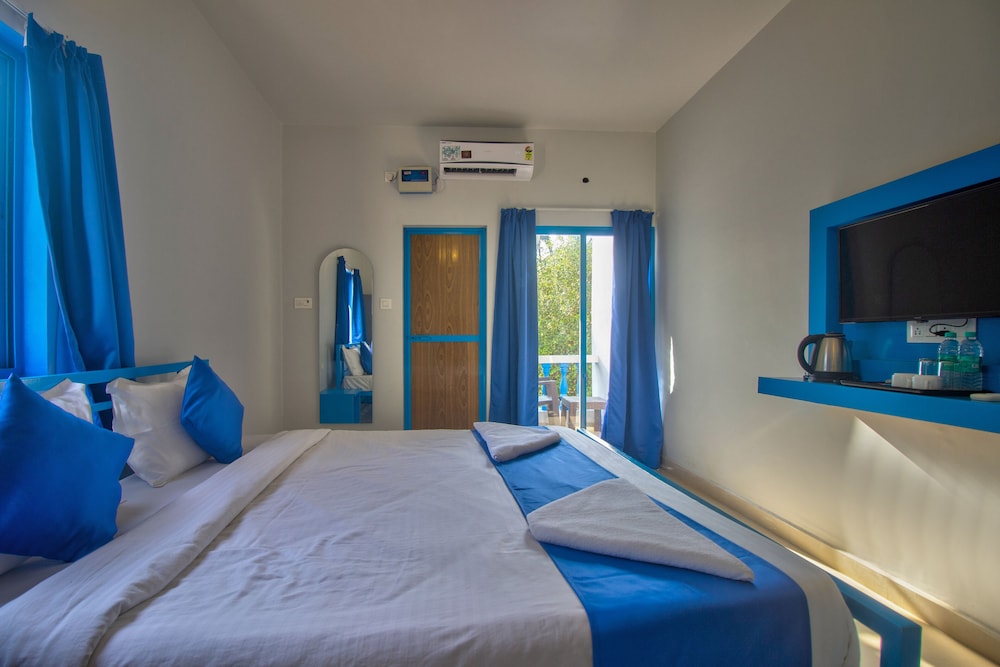 mandrem beach resort