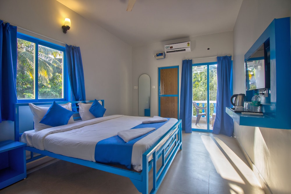 mandrem beach resort