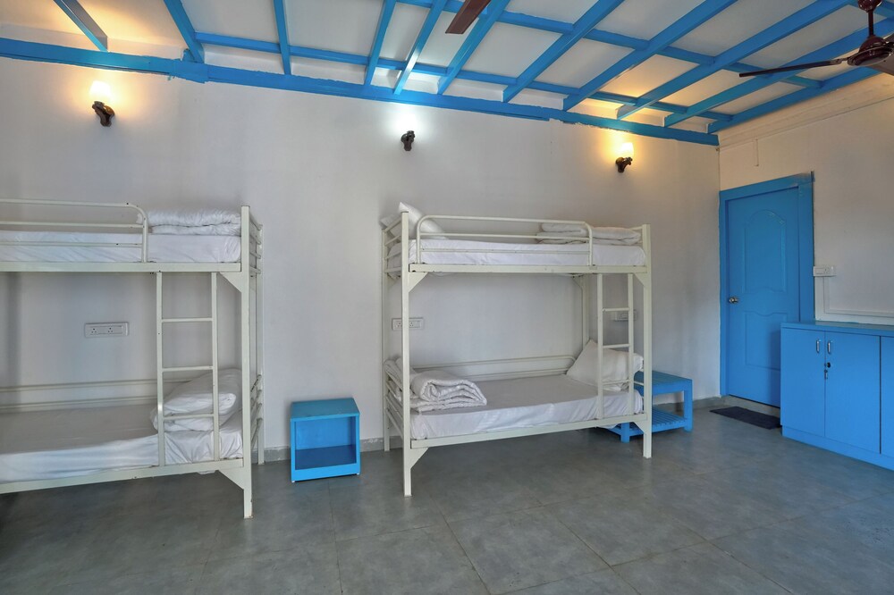 mandrem beach resort