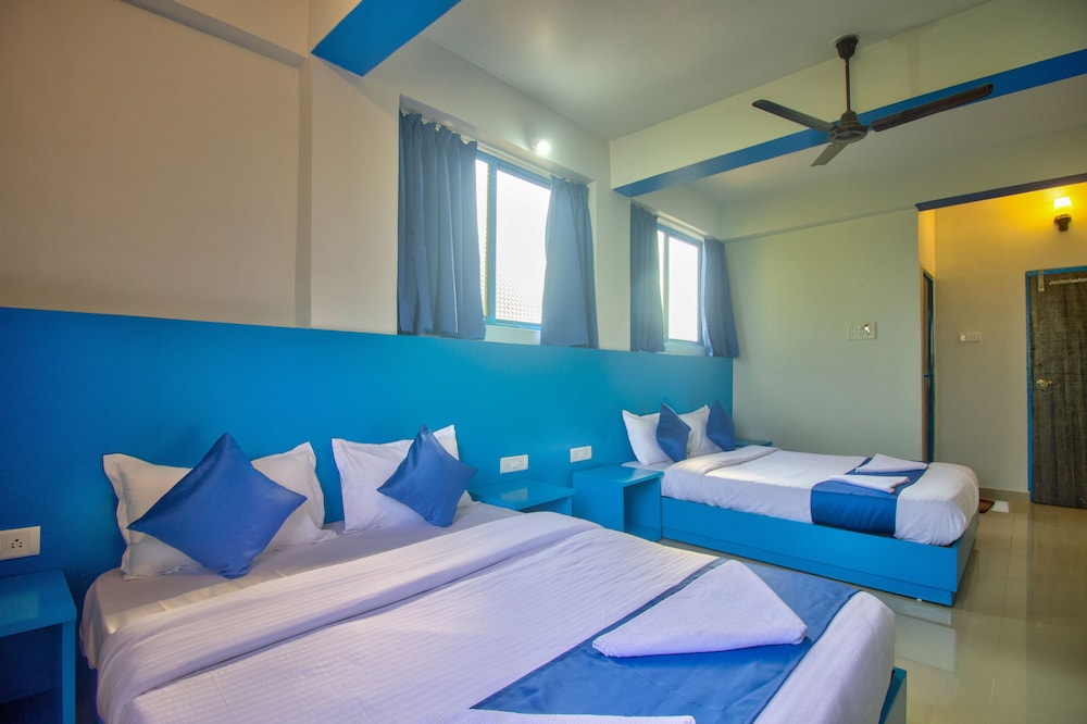 mandrem beach resort