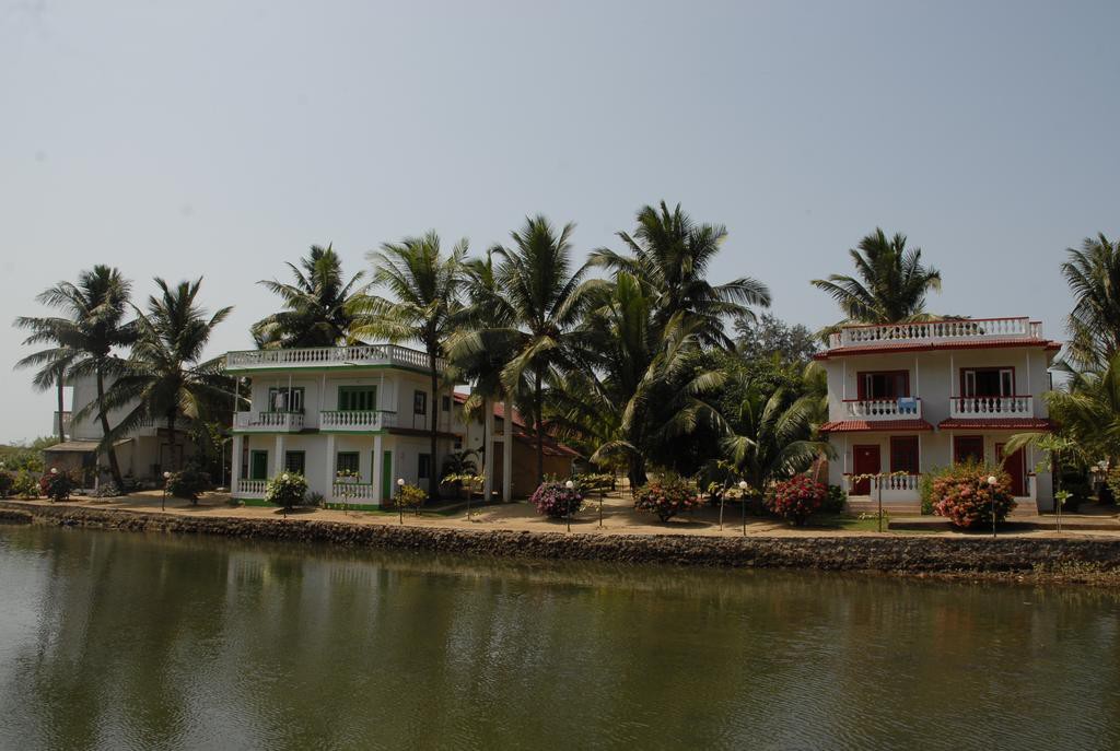 Mandrem Beach Resort, A Member Of Radisson Individuals Retreat,Goa>>Arambol,4 star