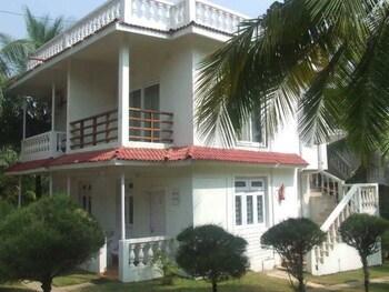 Mandrem Beach Resort,Goa>>Arambol,2.5 star