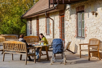 karlamuiza country hotel
