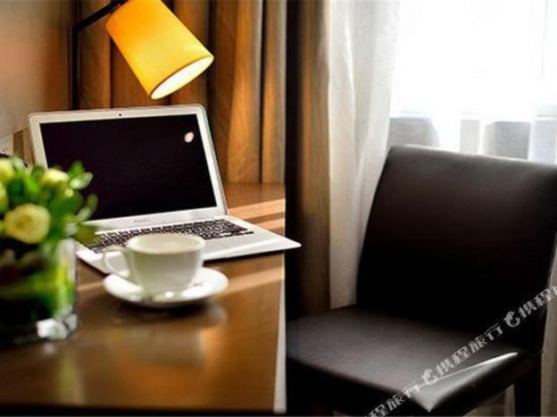 home inn plus dongying wanda plaza