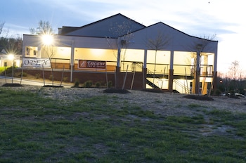 executive inn and suites