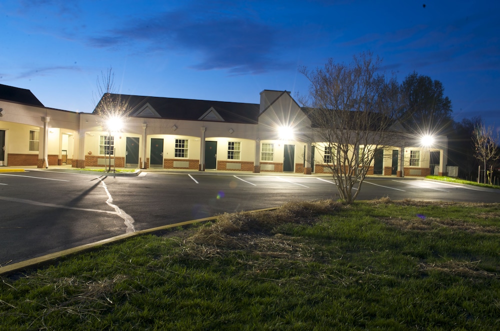 executive inn and suites