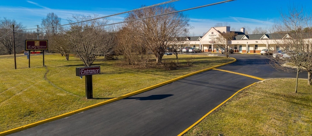 executive inn and suites