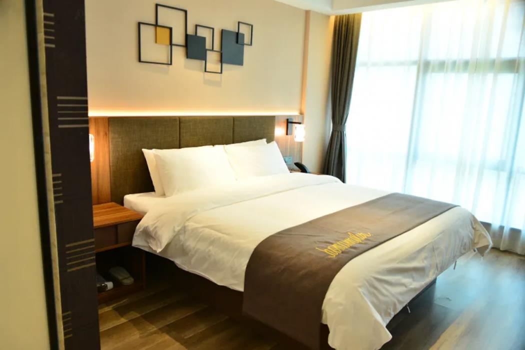 home inn plus donghai niushan road shuijingcheng