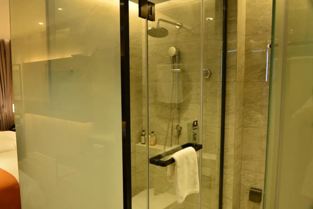 home inn plus donghai niushan road shuijingcheng