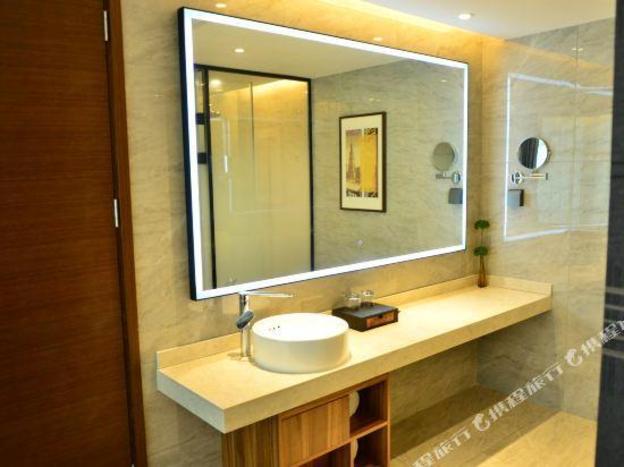 home inn plus donghai niushan road shuijingcheng