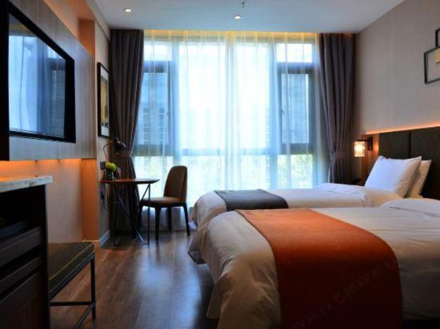 home inn plus donghai niushan road shuijingcheng