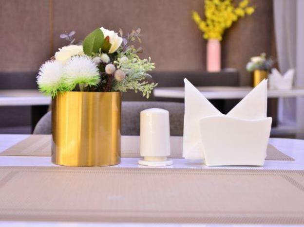 home inn plus donghai niushan road shuijingcheng