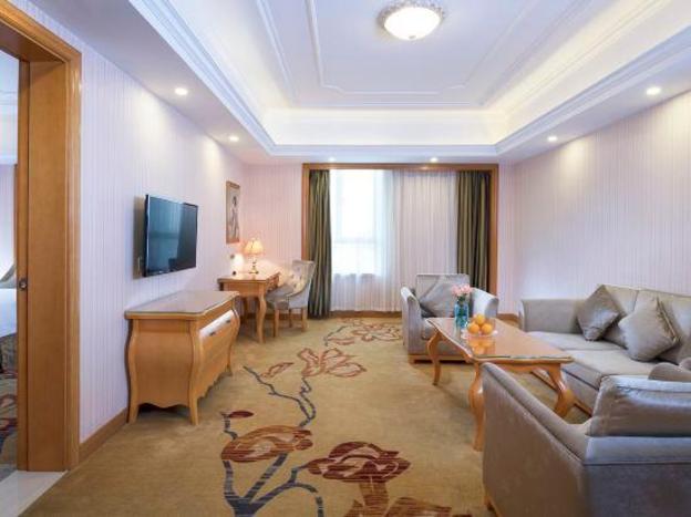 vienna international hotel yiyang high tech zone