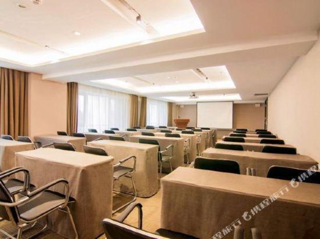 home inn plus shenyang shenbei university