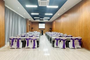 home inn selected qidong bus terminal