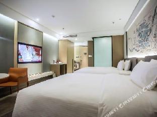 wanda moments hotel