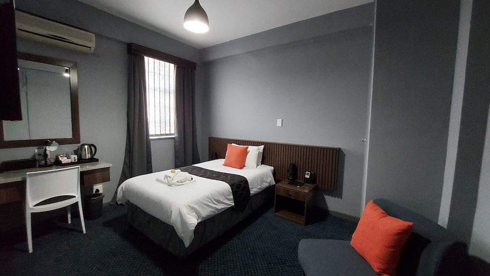 indaba hotel sasolburg