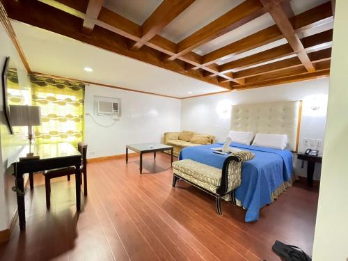 town and country hotel v mapa