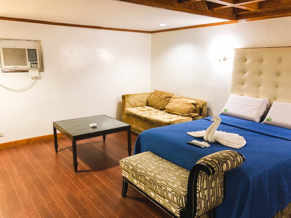 town and country hotel v mapa